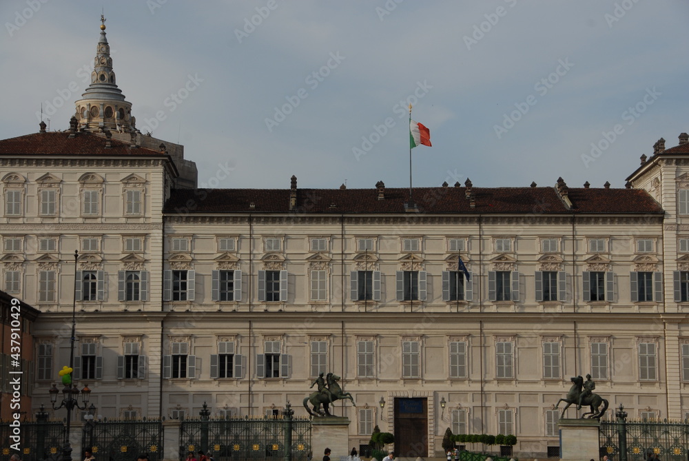 Obraz premium Royal Palace of Turin is the most important of the Savoy residences of the Savoy kingdom in Piedmont. It is located in the heart of the city in Castello square.