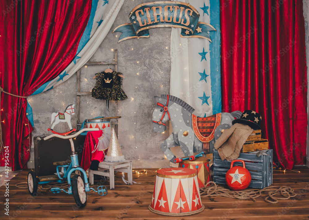 Circus decorations deals