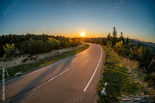 Schwarzwaldhochstraße Sonnenuntergang Straßenverlauf