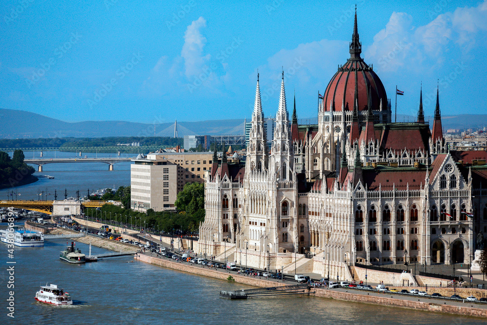 Fototapeta premium Hungarian Parliament Building - Budapest - Hungary