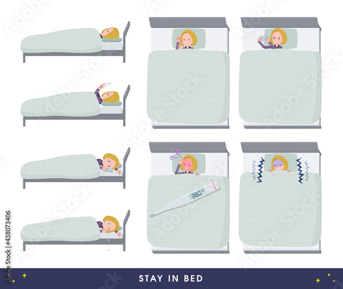 ベッドにこもる金髪ビジネス女性のセット