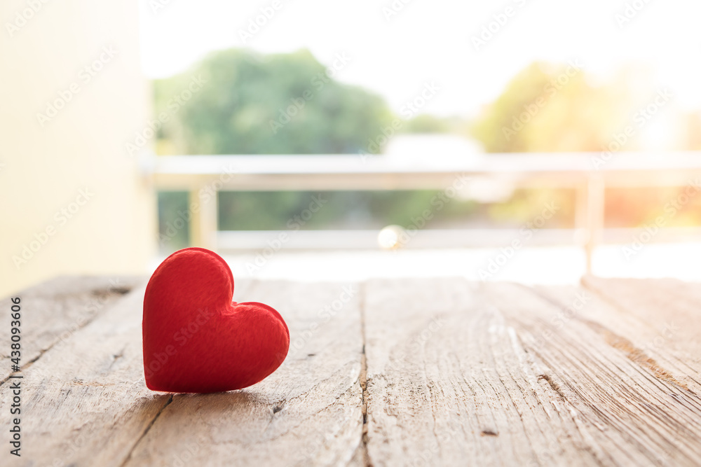 Fototapeta premium red hearts on wood