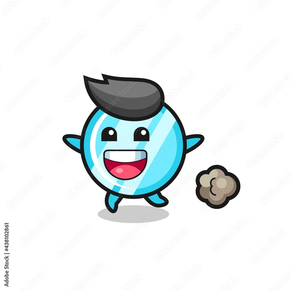 Obraz premium the happy mirror cartoon with running pose