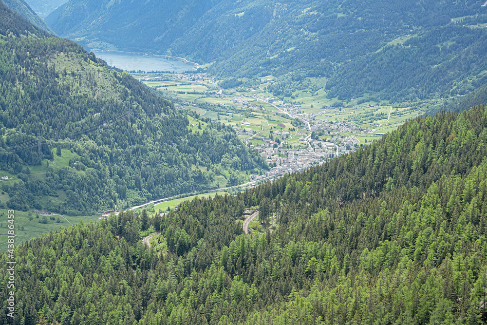Blick auf Poschiavo, Puschlav, Kanton Graubünden, Schweiz