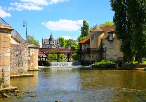Fotografía the old bridge in Moret sur Loing