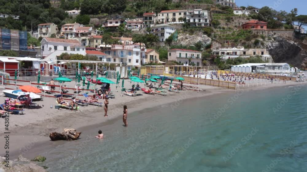 Erchie - Time lapse della spiaggia dalla scogliera Erchie - Time lapse della spiaggia dalla scogliera