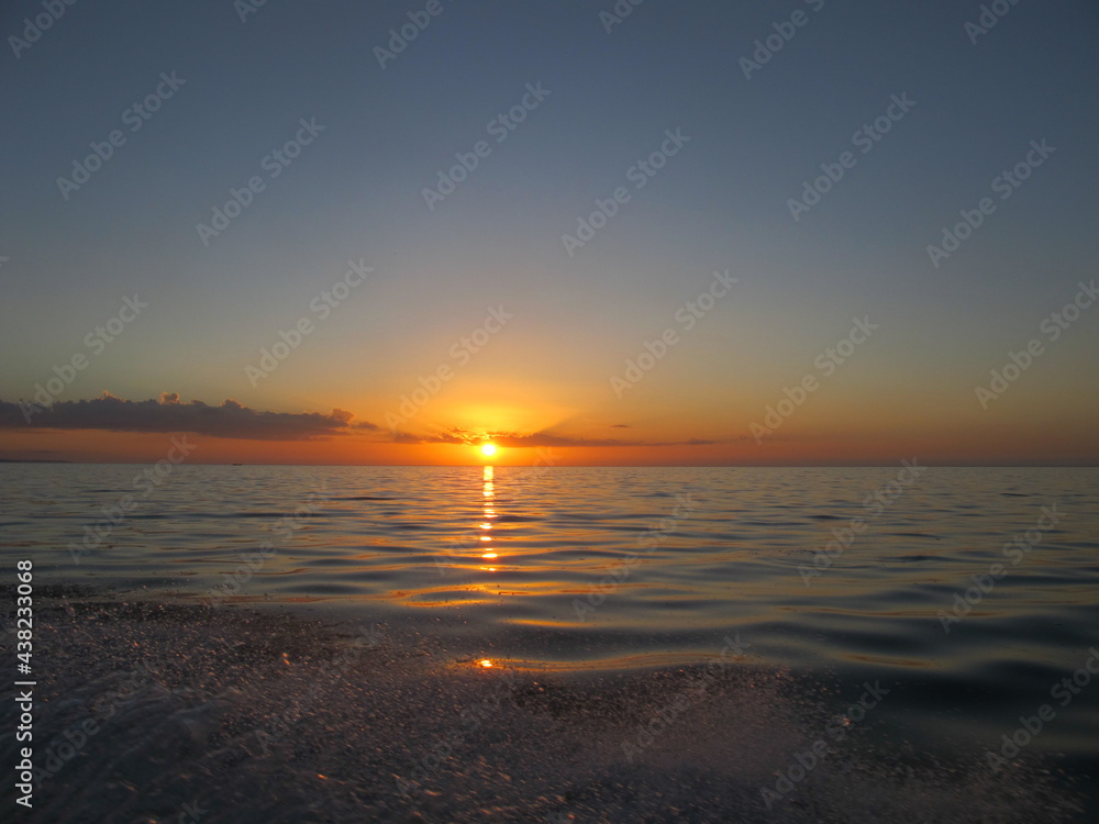 Naklejka premium beautiful sunset