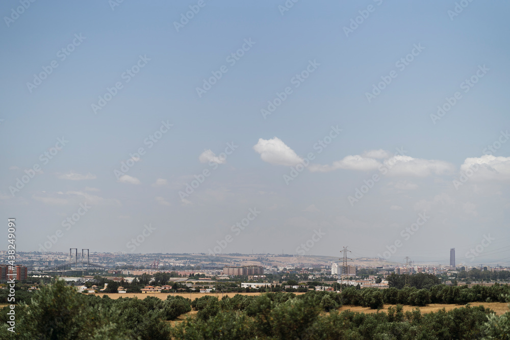 Skyline de la ciudad de Sevilla en Andalucia