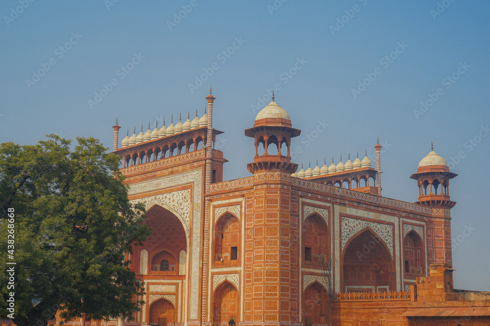 タージマハルの大楼門（インド・アーグラ）
