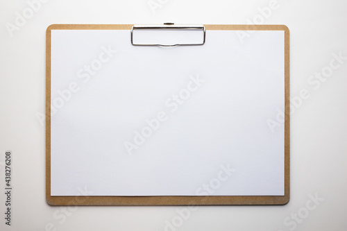 Obraz na plátně Horizontal clipboard with clean blank white paper