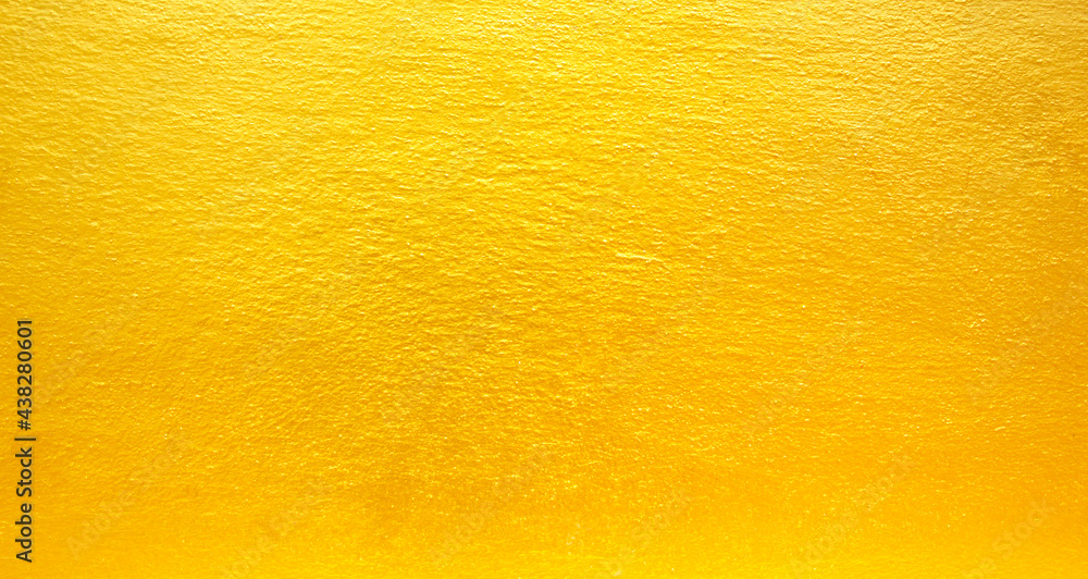 Fototapeta premium Golden plaster wall background