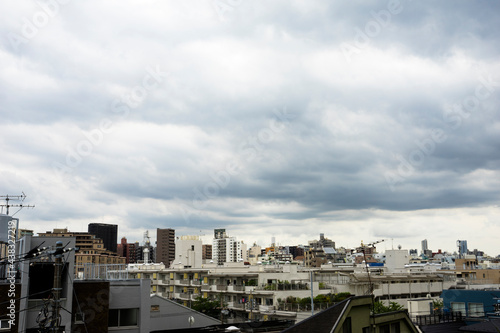 都市の風景　梅雨空の世田谷の街 © EISAKU SHIRAYAMA