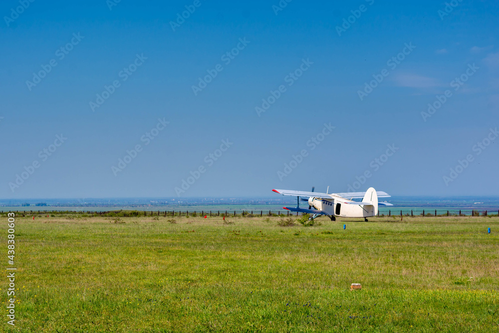 Small pleasure plane Small pleasure plane
