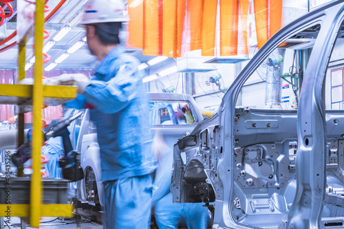 Wallpaper Mural Car production plant Torontodigital.ca