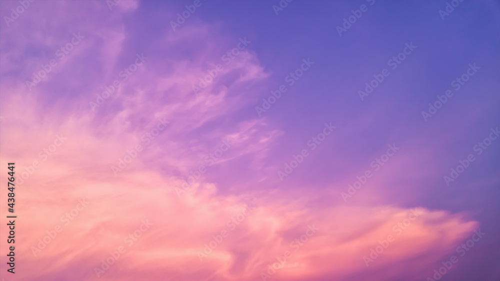 Clouds and colors of the sky at dusk