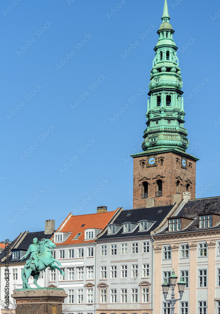 Statue in front of Copenhagen City Hall