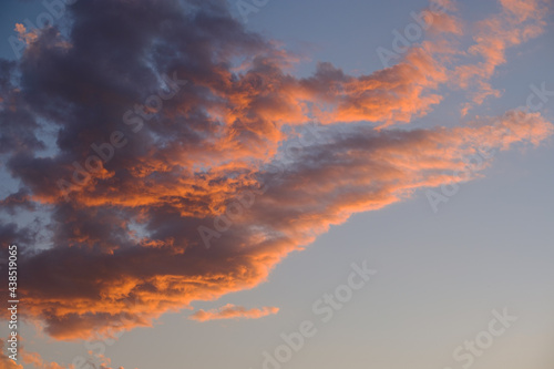 Fototapeta Naklejka Na Ścianę i Meble -  Sky with orange clouds at sunset