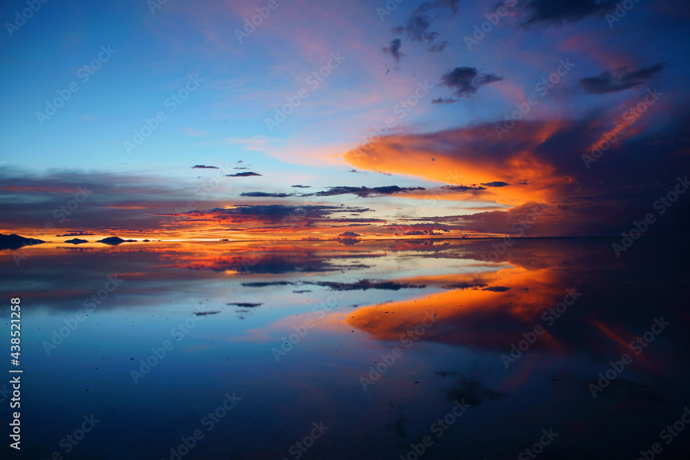 ウユニ塩湖の夕焼け