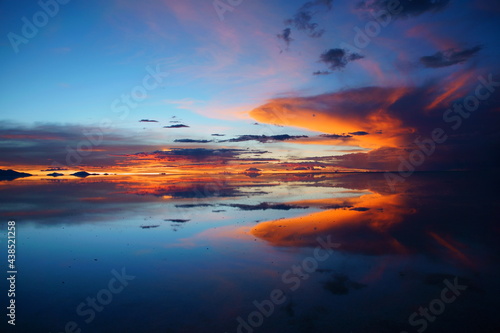 ウユニ塩湖の夕焼け