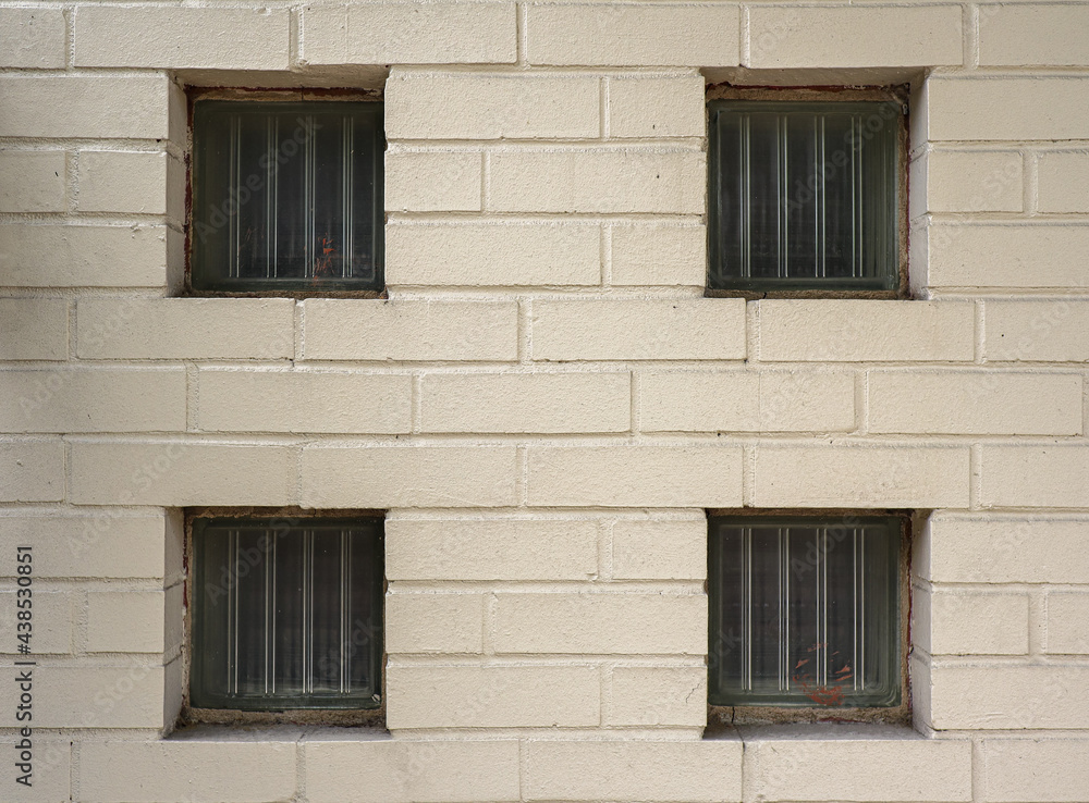 4 Windows