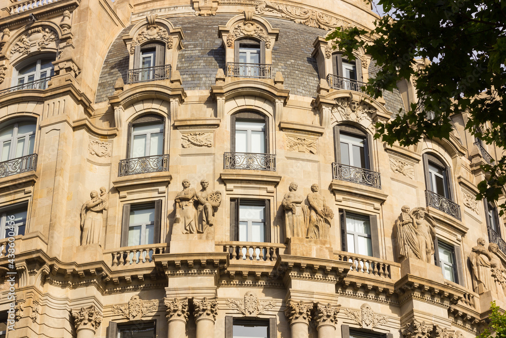 Building and windows in the centre of Barcelona