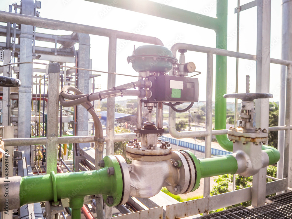 Control valve for control flow and pressure of process condition such water, steam and gas which popular apply to install in industrial, power plant, chemical, oil and gas. Control valve for control flow and pressure of process condition such water, steam and gas which popular apply to install in industrial, power plant, chemical, oil and gas.