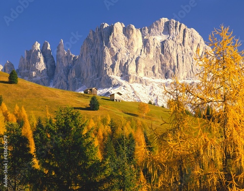 italy  south tyrol  dolomites  catinaccio  vajolet towers  autumn  mountain landscape  mountains  autumn landscape  autumn colours  nature  