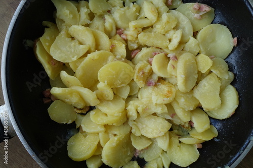 frying pan with vegetables