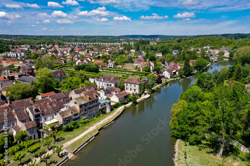 aerial view during the spring on the town of Moret sur Loing © AUFORT Jérome