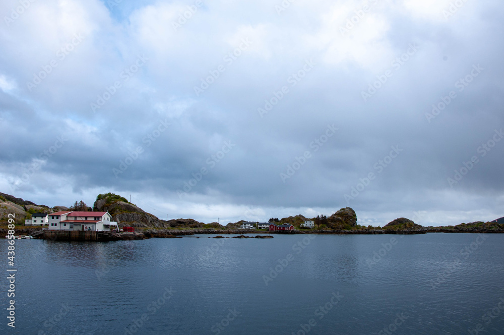 Obraz premium Norwegian fjord landscapes from the mountains and the sea