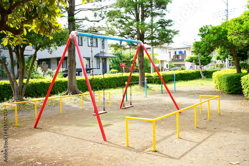 playground Swing at park - ブランコ 公園の遊具