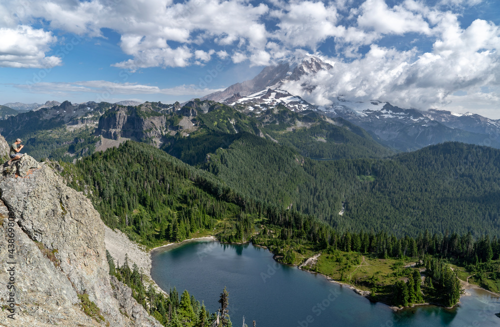 Amazing Grand Vista and view of Mount Rainier from Tolmie Peak of the Pacific Northwest