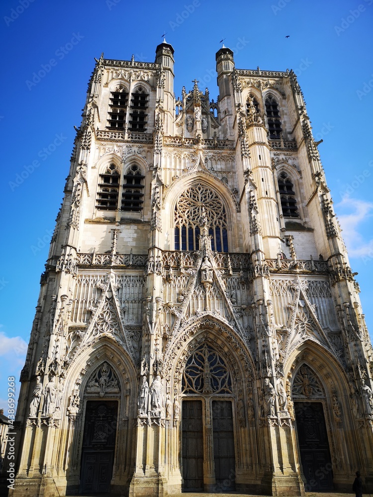 Fototapeta premium Collégiale d'Abbeville, Somme, Hauts de France