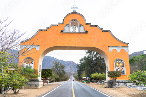 Arco de Talpa de Allende Jalisco México. photo