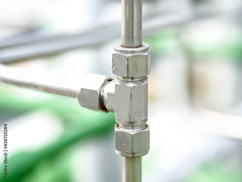 Three way of instrument tube at pressure transmitter in power plant Three way of instrument tube at pressure transmitter in power plant