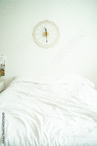 Cozy white bedd room minimal interior decoration