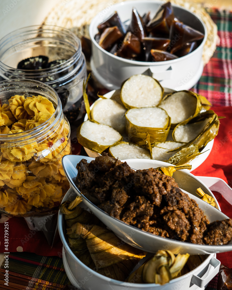 Traditional Malay Food and cookies during Ramadan and Eid Mubarak. Hari ...