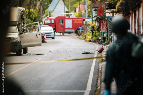 Thai explosive ordnance disposal police , Car Bomb detected