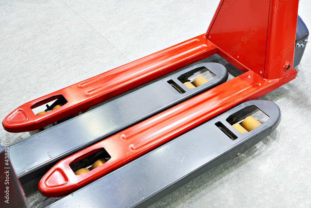 Naklejka premium Hydraulic trolleys