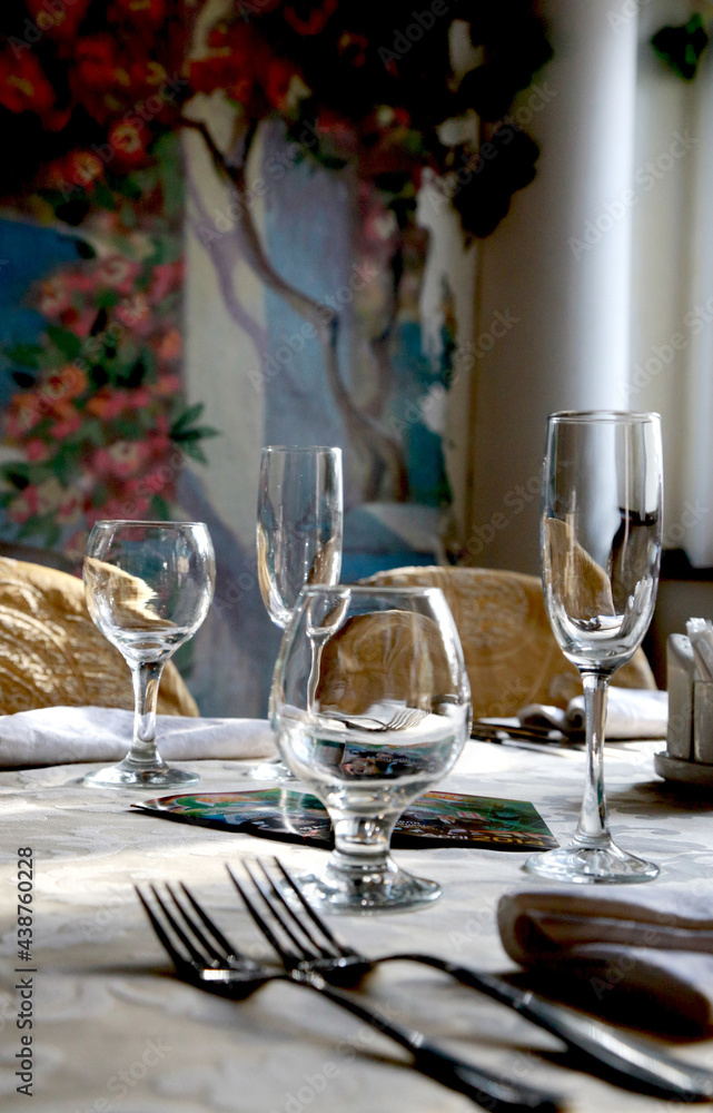 Fototapeta premium glasses on the table