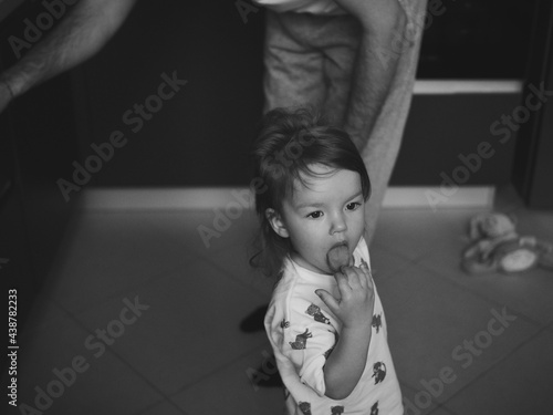 family photo session, mom dad and children, liveliness, play, prepare food, emotions and love
