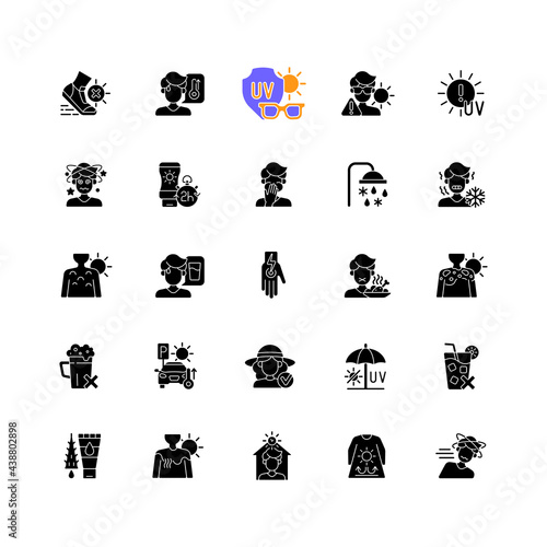 Sunburn and sunstroke prevention black glyph icons set on white space. Heatstroke symptoms. Sunblock for UV rays. Hot weather during summer. Silhouette symbols. Vector isolated illustration
