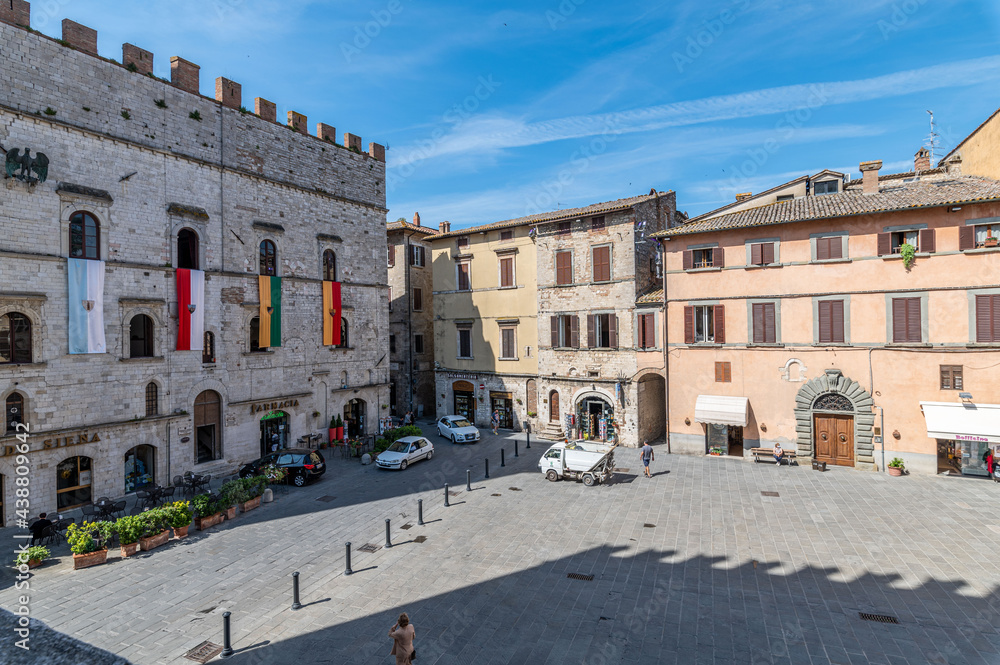 piazza del popolo in the center of the town of todi