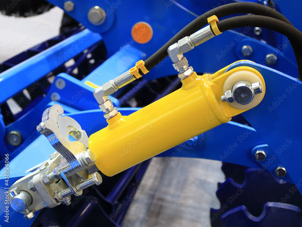 The image of the hydraulic cylinder. The image of the hydraulic cylinder.