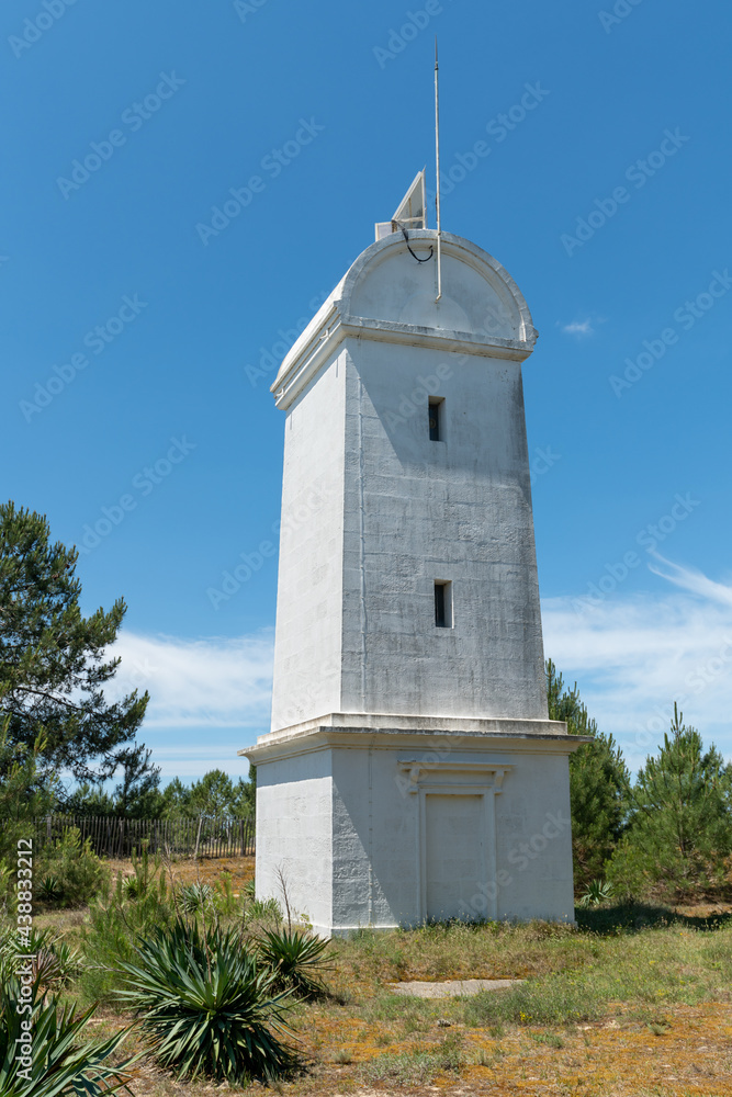 LE VERDON, dans le Médoc (Gironde, France). Phare de Saint-Nicolas LE VERDON, dans le Médoc (Gironde, France). Phare de Saint-Nicolas