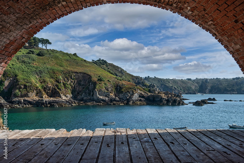 Obraz na plátně Saints Bay Harbor in Guernsey, UK