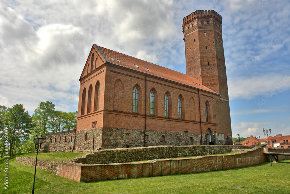 Naklejka premium Zamek człuchowski – zamek krzyżacki położony w Człuchowie.
