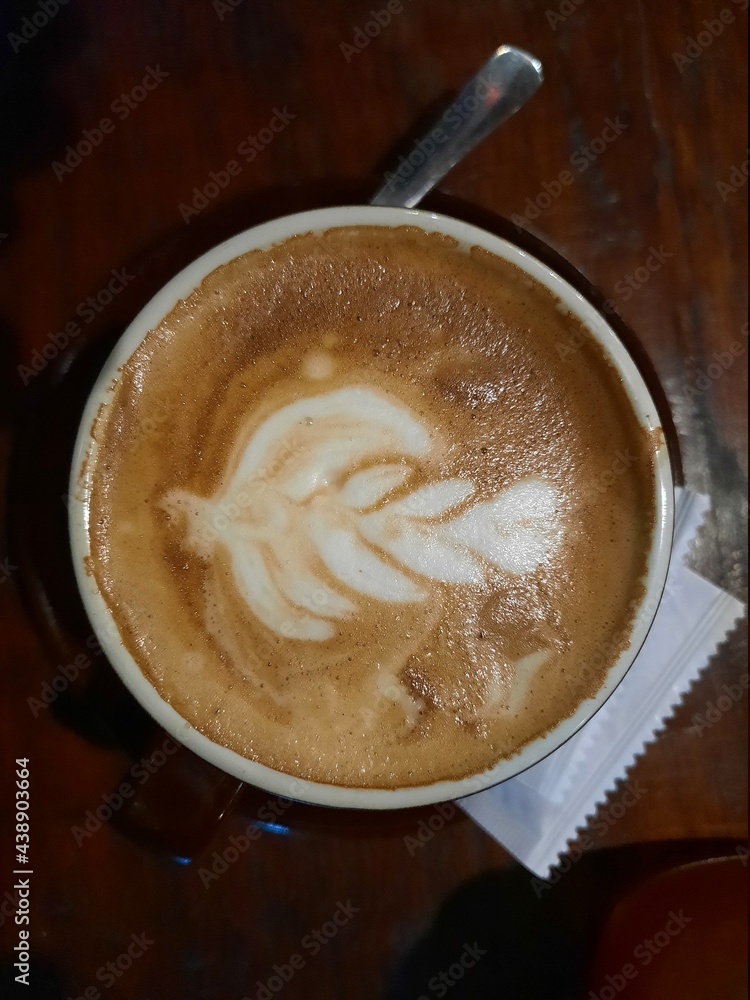 coffee art on coffee latte