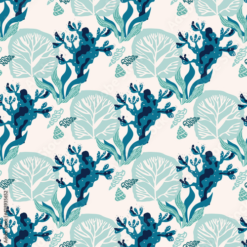 Seaweeds and corals pattern 16