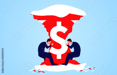 Businessmen encroach on huge banknotes, misappropriate public funds, evade taxes, and commit financial crimes